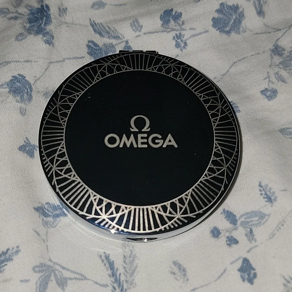 Omega Compact Mirror - Picture 2 of 6